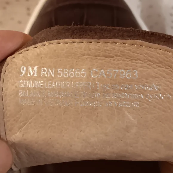 Halogen Atlantic-pacific brown croc embossed shoes. - Picture 7 of 7